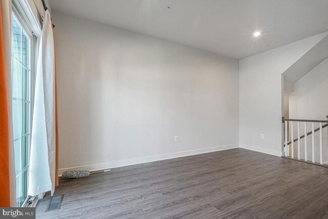 Building Photo - 14934 Ring House Rd