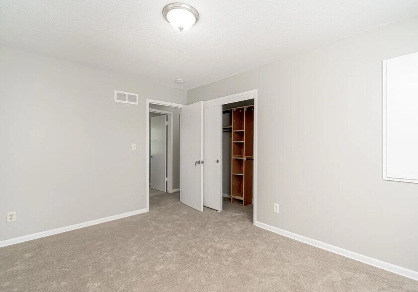 Building Photo - 2625 63rd St
