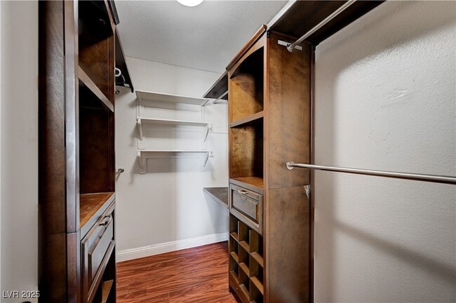 Building Photo - 5674 Diamond Palm Ct