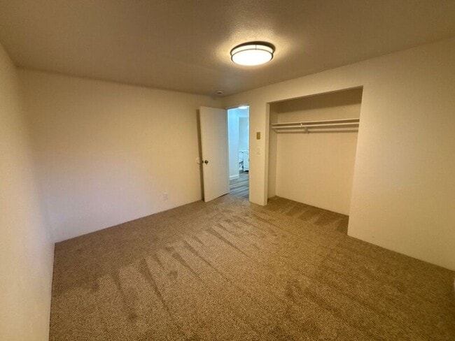 Building Photo - 4433 Campbell Dr SE