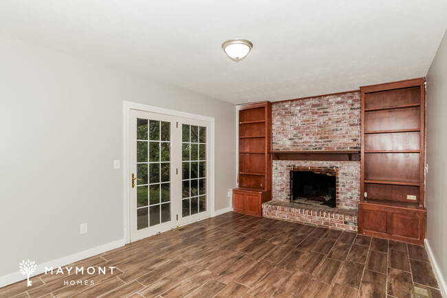 Building Photo - 4392 Glenhaven Rd