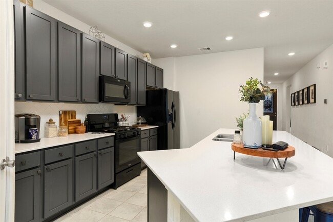 Building Photo - 11654 Rosewood Forest Ct