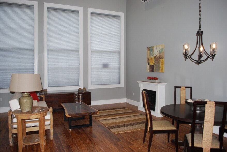 Primary Photo - 111 Court Sq