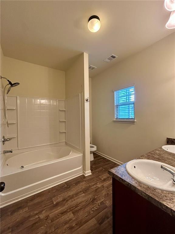 Building Photo - 664 Oakside Pl
