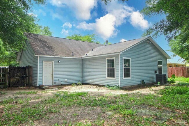 Building Photo - 6528 Hunter St