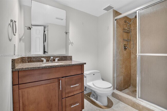 Building Photo - 359 Lakeview Dr