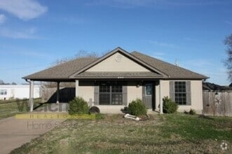 Building Photo - 3 bedroom, 2 bath home in Marmaduke