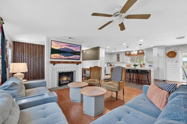 Building Photo - 49 Clover Hill Dr