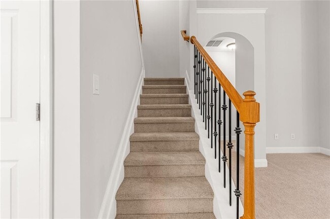 Building Photo - 3329 Rosecliff Trace NE