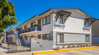 Building Photo - 4473 Menlo Ave