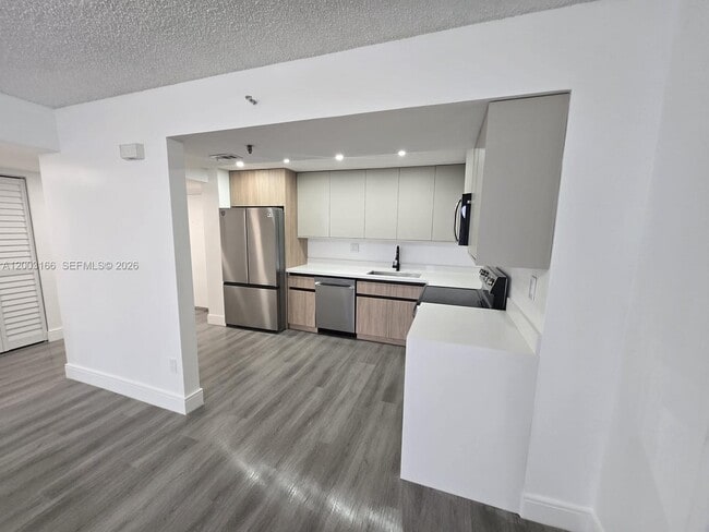 Building Photo - 20840 San Simeon Way