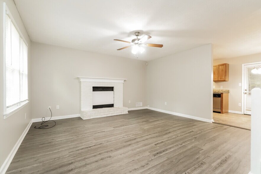 Building Photo - 4635 Hamlet Walk SE