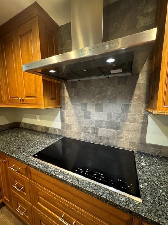 Building Photo - 5033 Vivienda Way