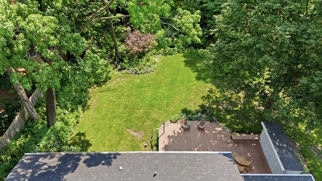 Building Photo - 317 E Forest Ln