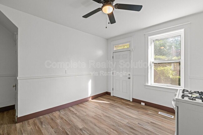 Building Photo - 510-512 Fassen Street