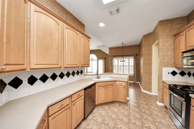 Building Photo - 7310 Whistle Ct