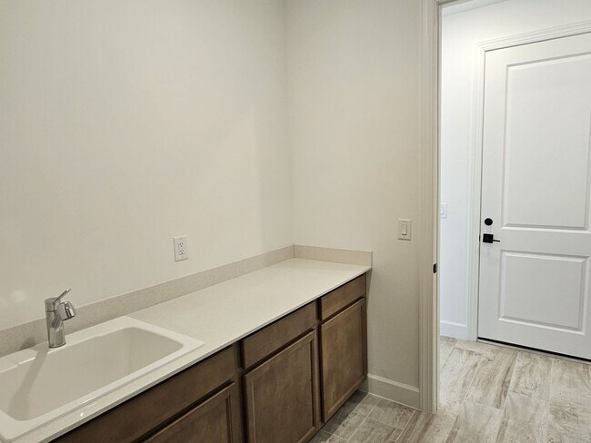 Building Photo - 17925 Nadine Pl