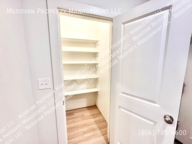 Building Photo - 5516 Itasca-A