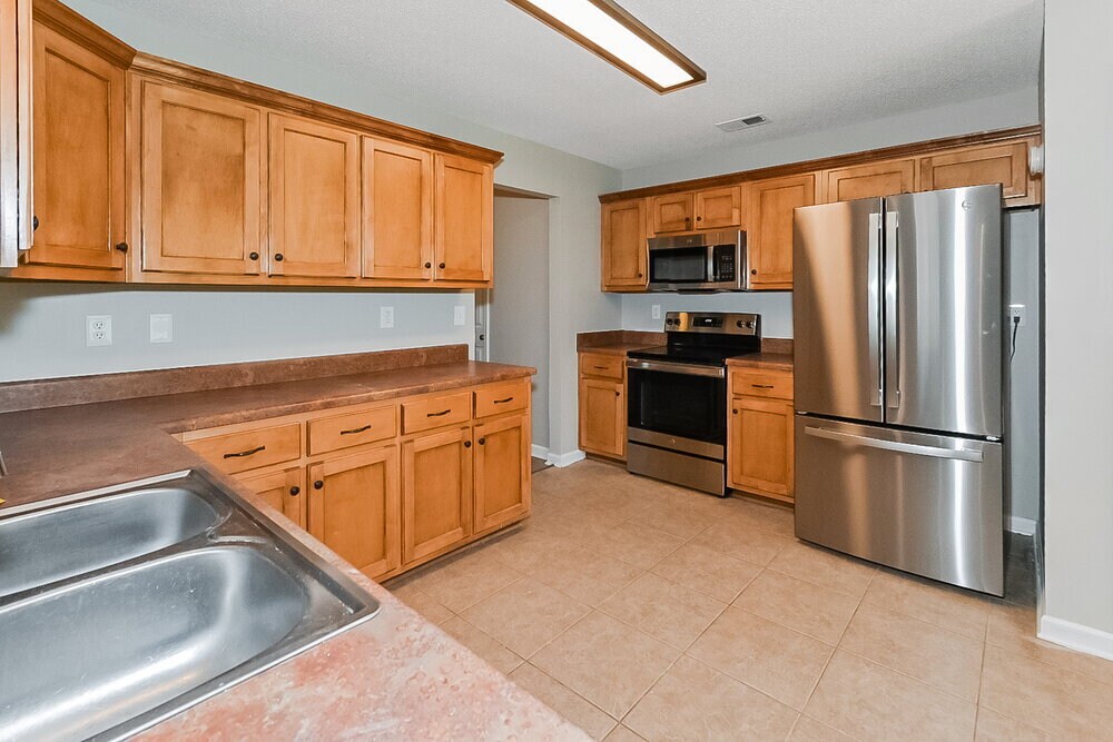 Building Photo - 4428 Liverpool Ln