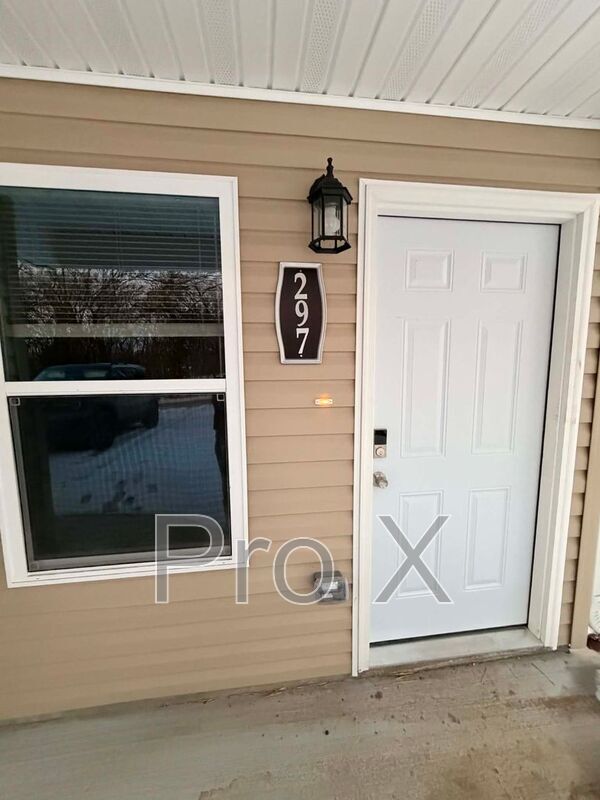 Building Photo - 297-299 S. 4th St