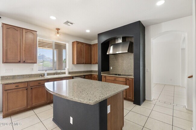 Building Photo - 6518 W Bent Tree Dr