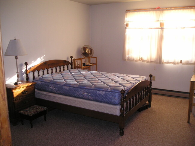 Building Photo - 27 Woodland Hills