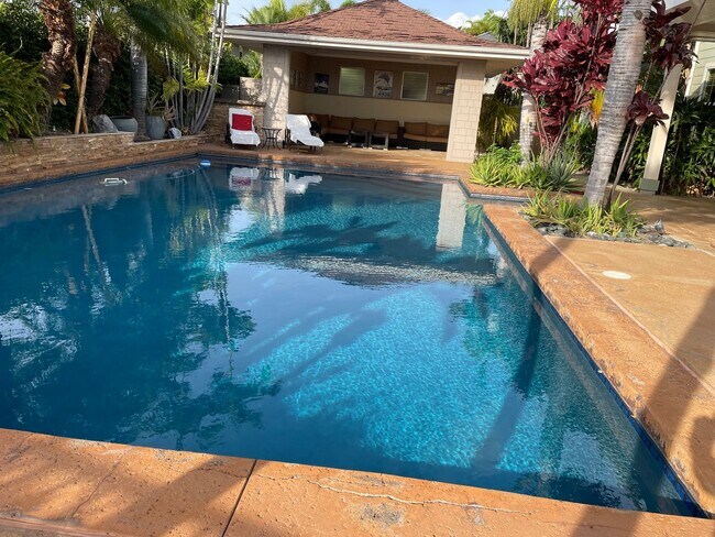 Building Photo - SOUTH MAUI BEAUTIFUL HOME WITH POOL IN MOANA ESTATES --