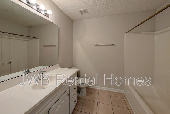 Building Photo - 6076 Maggies Cir