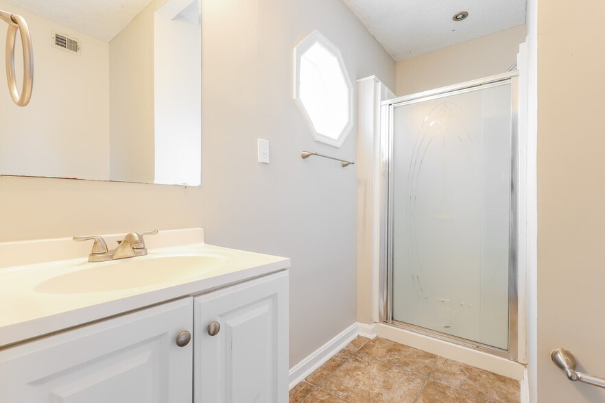 Building Photo - 6019 Highgrade Dr