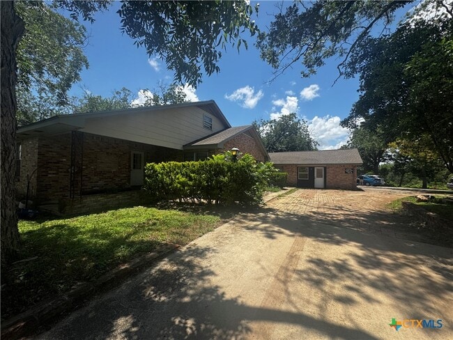 Primary Photo - 1511 Old Ranch Rd 12