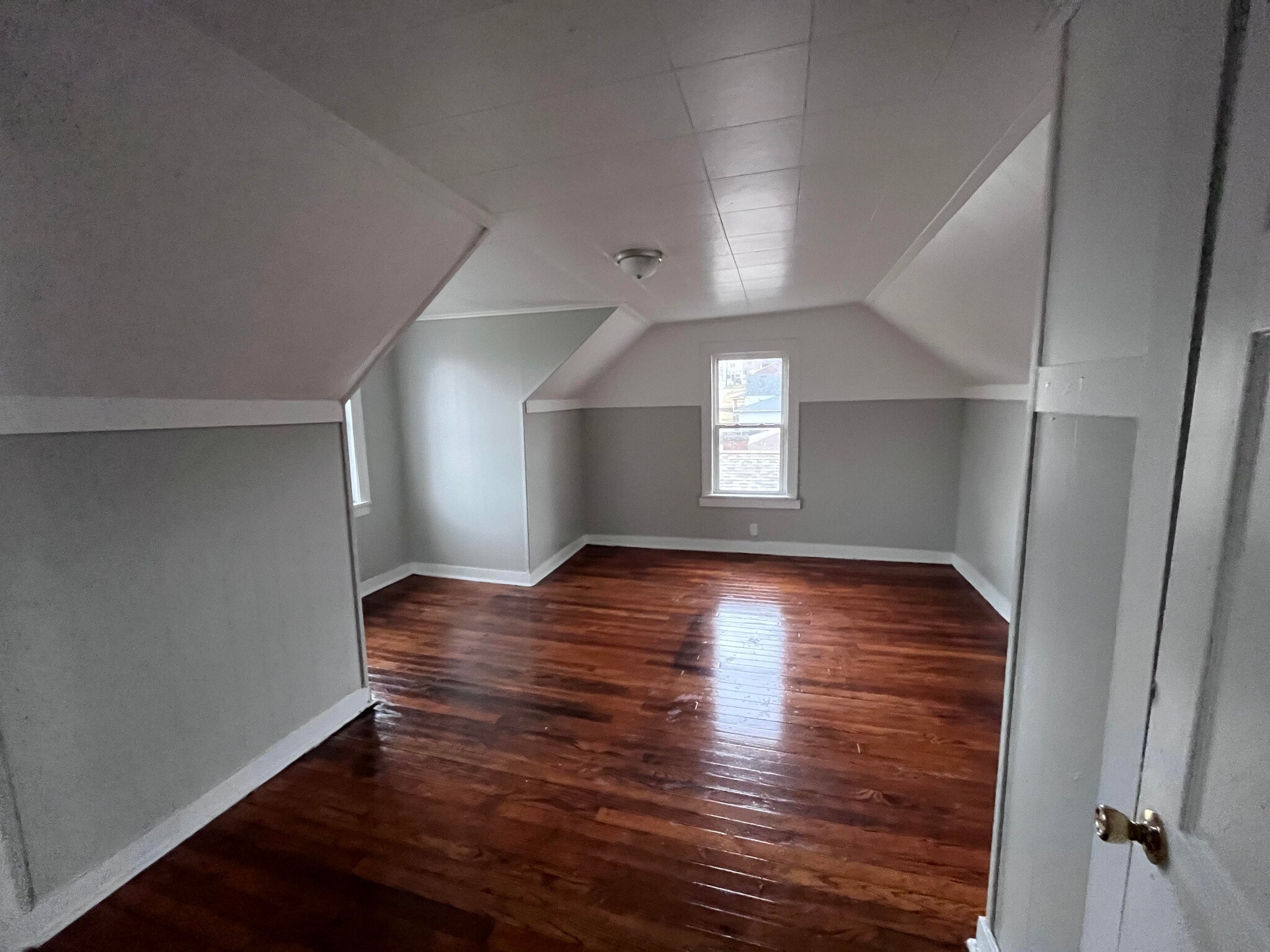 Upstairs bedroom - 205 S 17th St