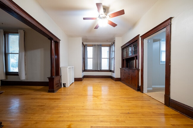 Building Photo - 3116 Humboldt Ave S