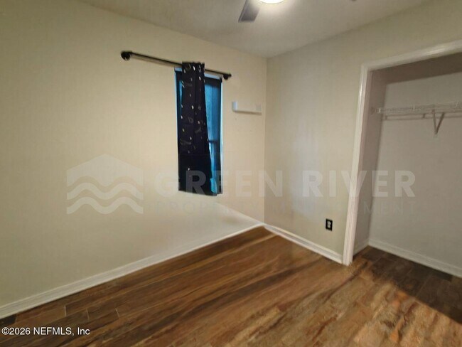 Building Photo - 1549 Sonoma Ct