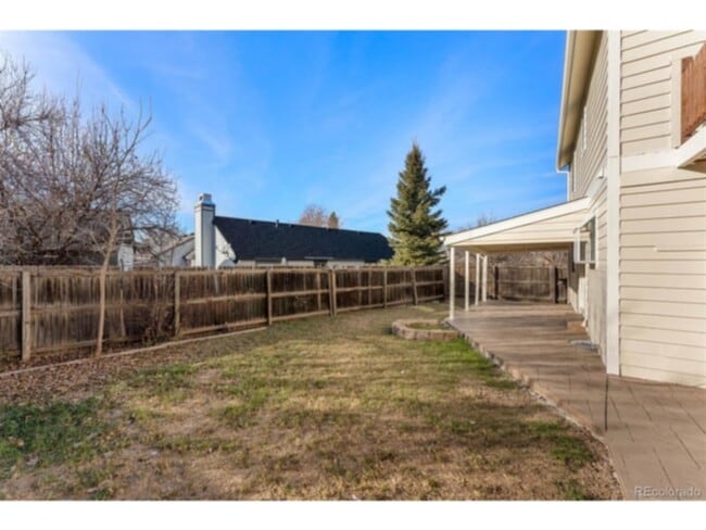 Building Photo - 7073 S Elm St