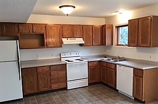 Building Photo - 2213 Namekagon St