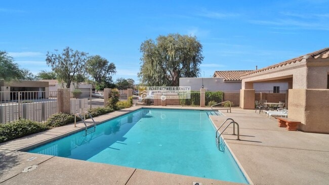 Building Photo - Remodeled NW SFR