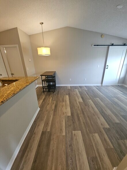 Building Photo - 5152 Conroy Rd