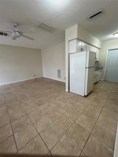 Building Photo - 4540 Bougainvilla Dr