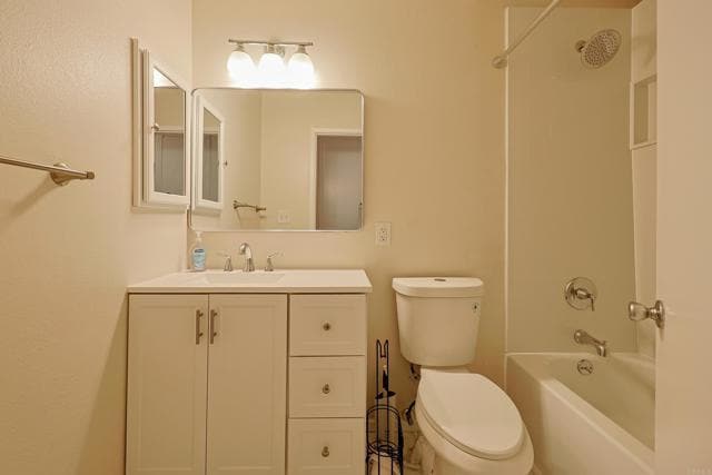 Building Photo - 4800 Williamsburg Ln