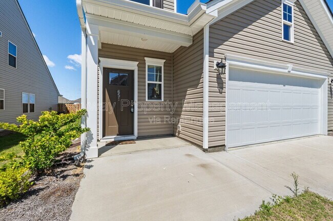 Building Photo - 651 Manitou Cir