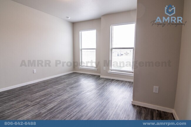 Building Photo - 2118 Langford Ave