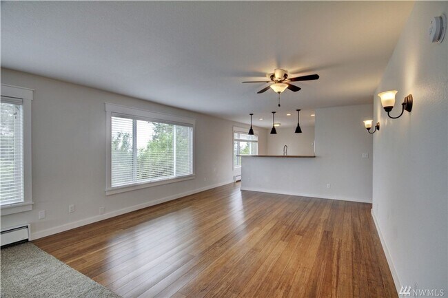 Building Photo - 827 Bella Vista Ln