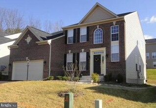 Building Photo - 15190 Santander Dr