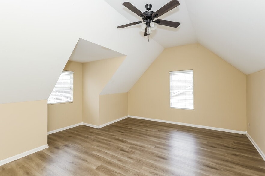 Building Photo - 252 Prescott Ct