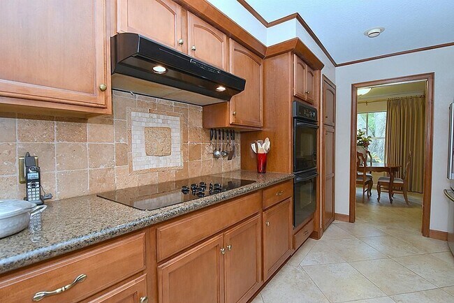 Building Photo - 1126 Western Springs Dr