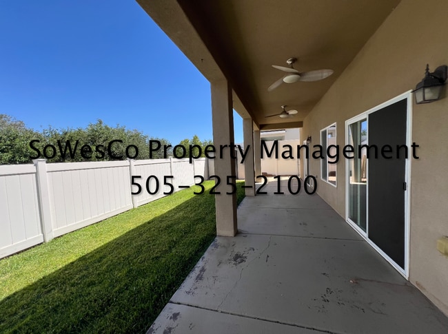 Building Photo - 4 Bedroom Home Built in 2018, near Country Club