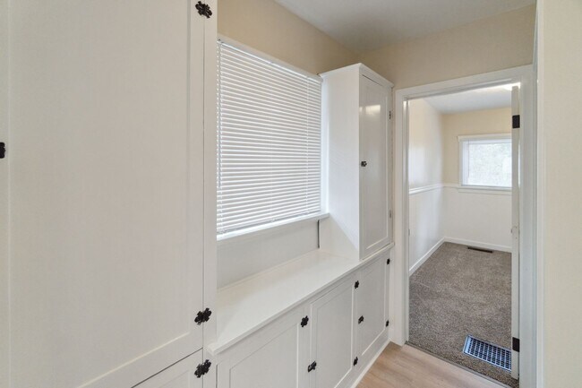 Building Photo - Single Family Home on Spokanes Sought Afte...