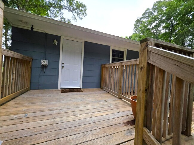 Building Photo - 31269 Eden Allen Rd