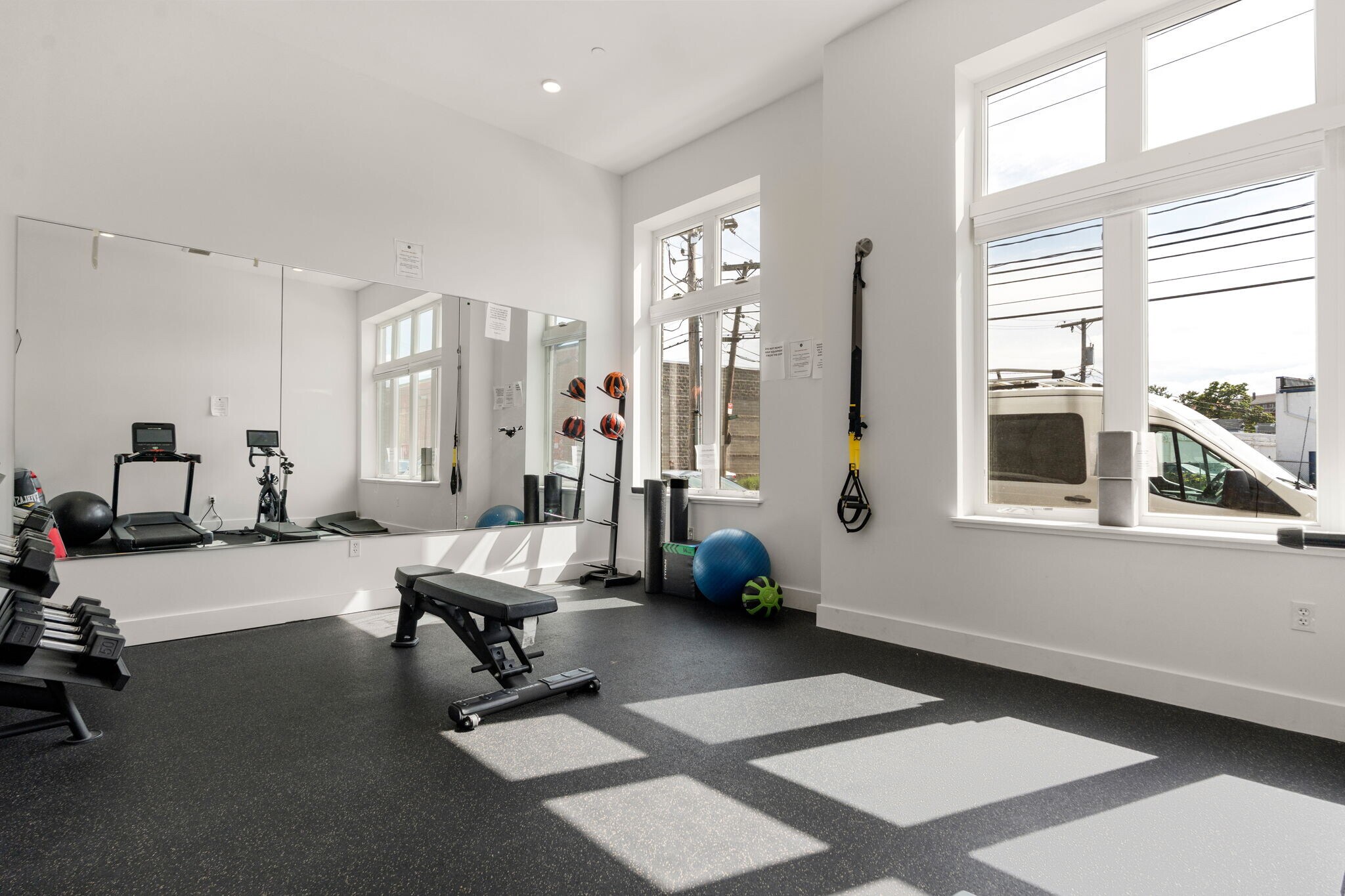 Building Photo - 50 Hichborn St