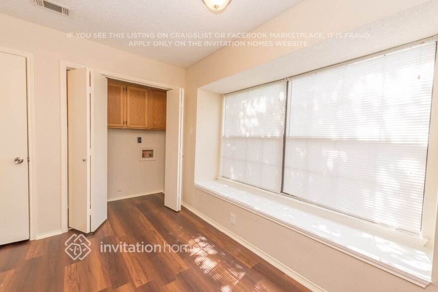 Building Photo - 6919 Cedar Knoll Dr